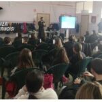 Cultura della Legalità: I Carabinieri incontrano gli studenti di una scuola primaria della città comunicato car bamb