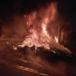 Incendio in un piazzale di un gommista a Oria: intervento dei Vigili del Fuoco incendio