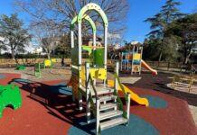 Oria: Nuova area giochi nella Villa Comunale della città villa comunale giochi