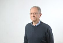 Oria, auto del sindaco Cosimo Ferretti incendiata: “Un vile attentato che ferisce l’intera comunità” ferretti